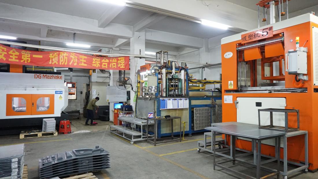 厚片吸塑生產(chǎn)車間